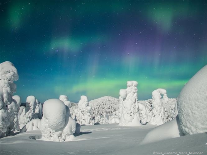 Emozioni in Aurora Igloo Magical Pond - Ruka