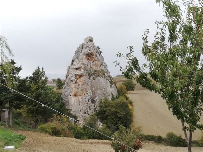 Upper Molise, Isernia and waterfalls